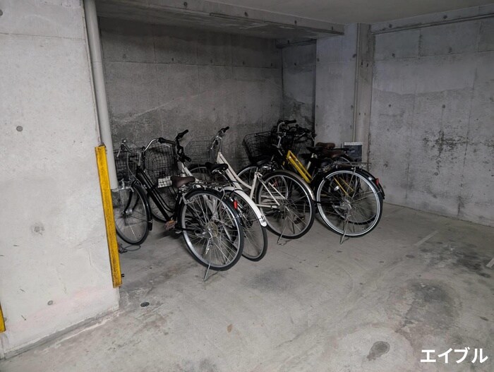 物件外観写真6　(駐輪場)
