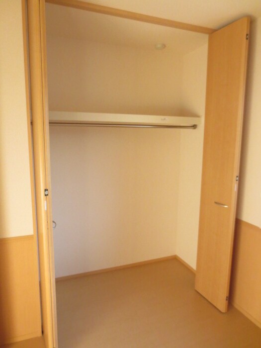 物件内観写真11　(収納)