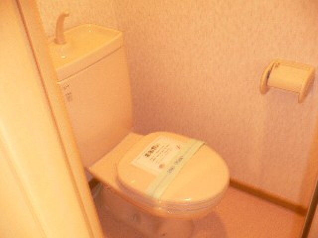 物件内観写真11　(トイレ)