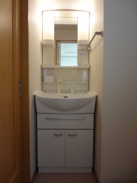 物件内観写真13　(洗面)