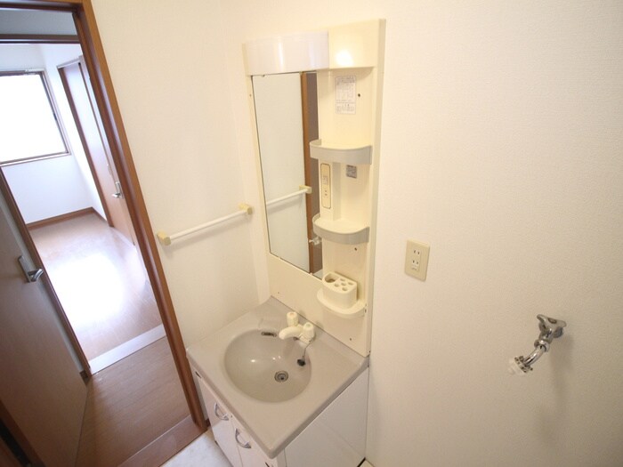 物件内観写真10　(洗面)