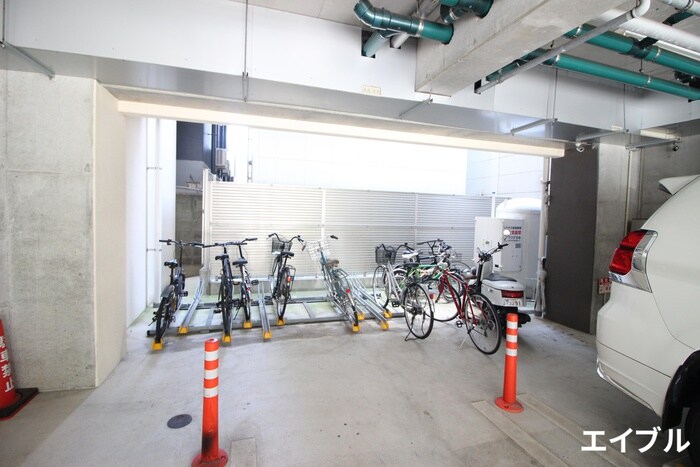 物件外観写真5　(駐輪場)