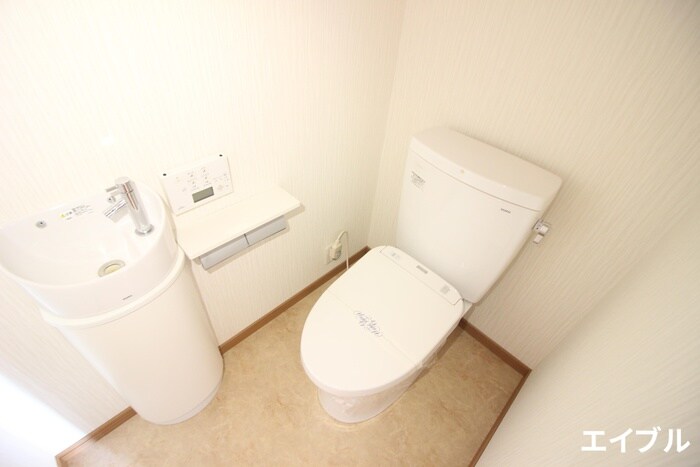 物件内観写真13　(トイレ)