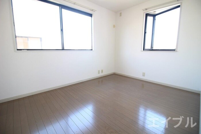 物件内観写真8　(居室)