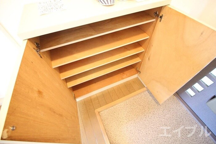 物件内観写真18　(靴箱)