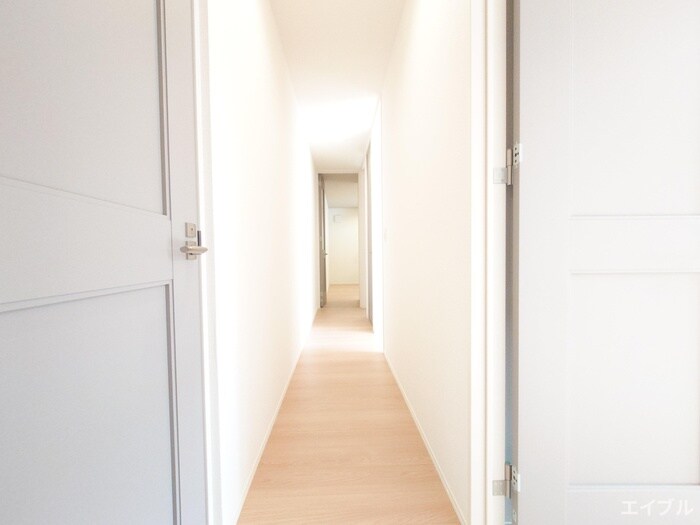 物件内観写真16　(廊下)