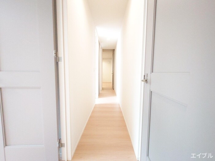 物件内観写真16　(廊下)