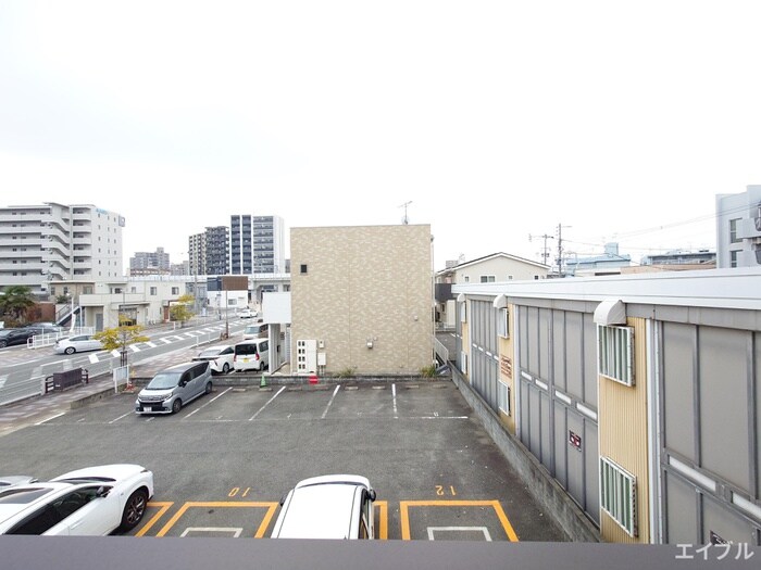 物件内観写真22　(室内からの展望)