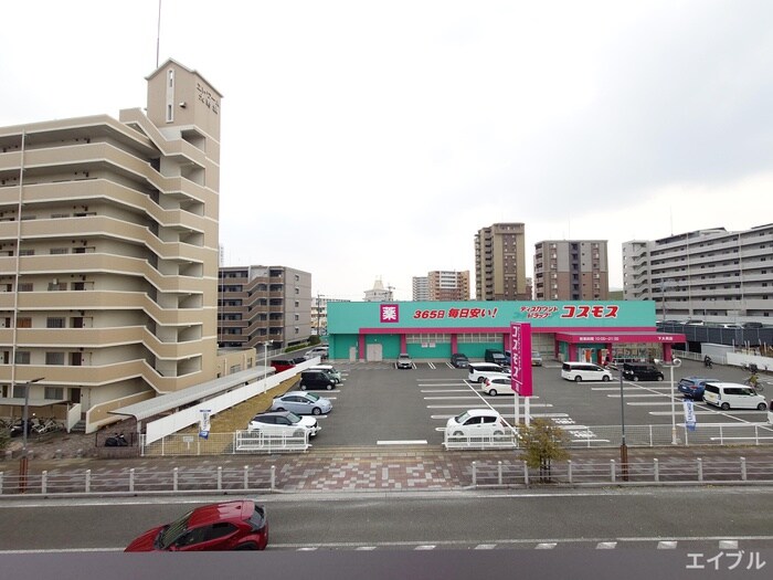 物件内観写真22　(室内からの展望)