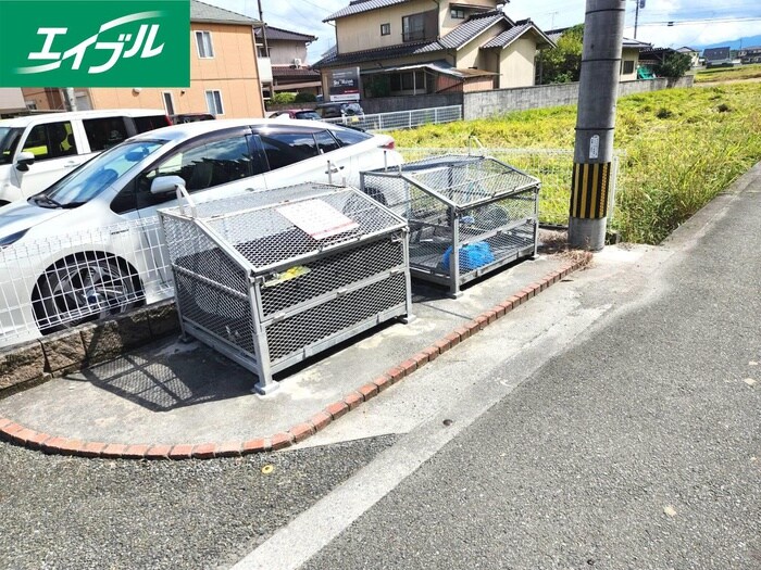 物件外観写真4　(建物設備)