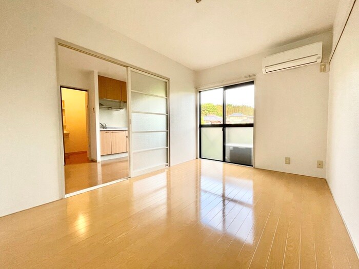 物件内観写真6　(居室)