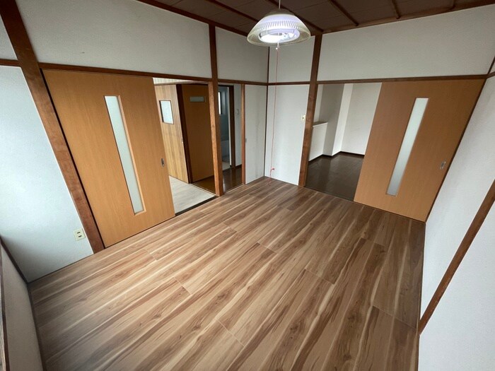 物件内観写真4　(居室)