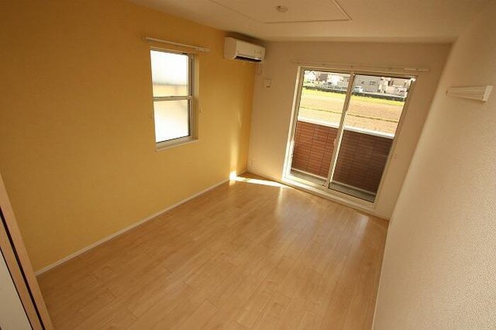 物件内観写真11　(居室)