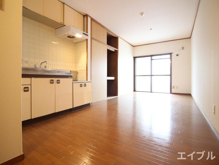 物件内観写真8　(居室)