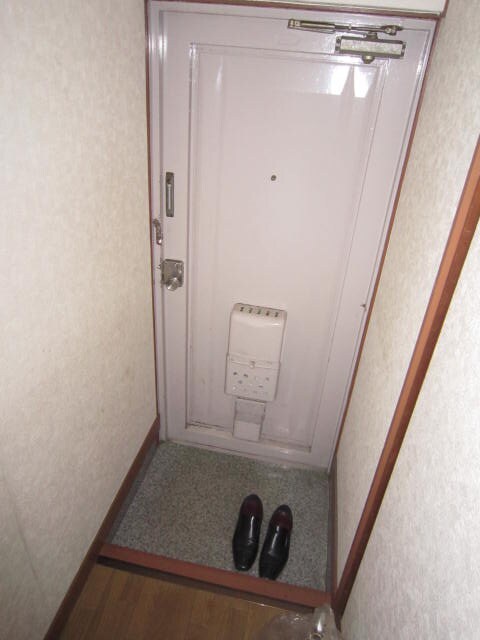 物件内観写真15　(玄関)