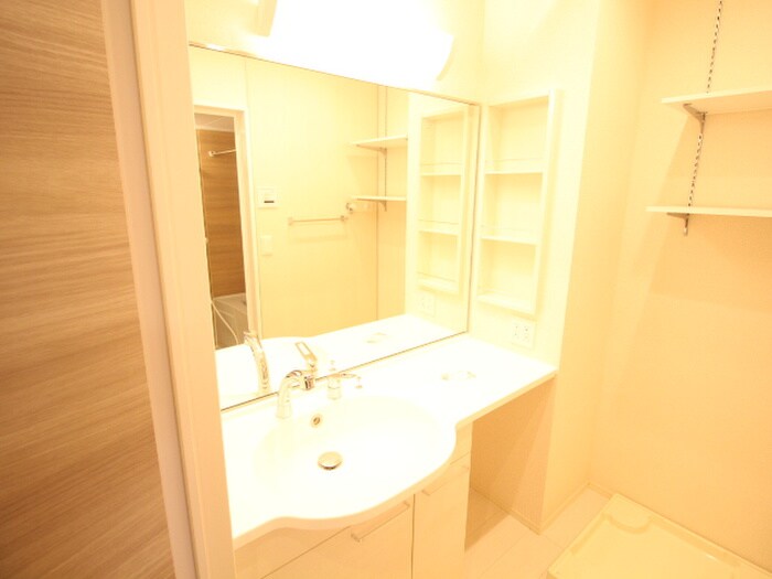 物件内観写真11　(洗面)