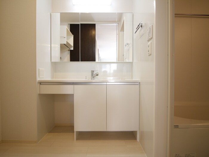 物件内観写真13　(洗面)