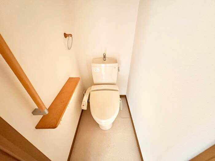 物件内観写真11　(トイレ)