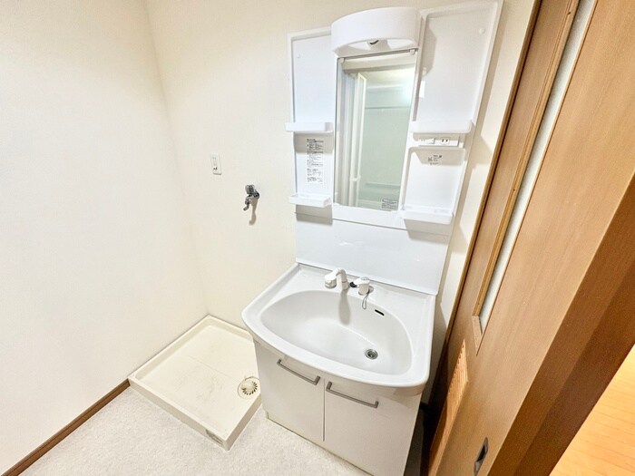 物件内観写真12　(洗面)