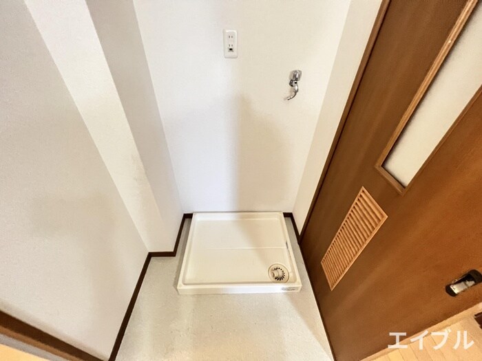 物件内観写真22　(洗濯機置場)