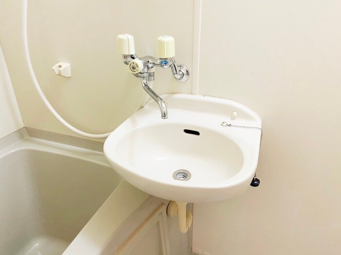 物件内観写真9　(洗面)