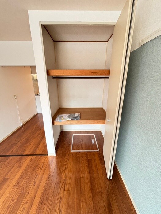 物件内観写真10　(収納)