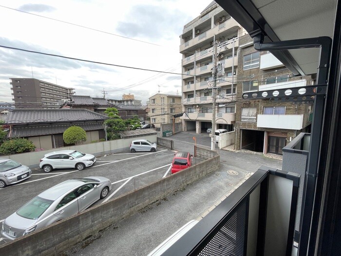 物件内観写真14　(室内からの展望)