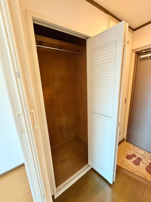 物件内観写真10　(収納)