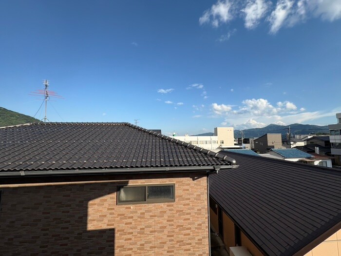 物件内観写真12　(室内からの展望)