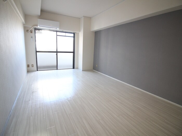 物件内観写真4　(居室)