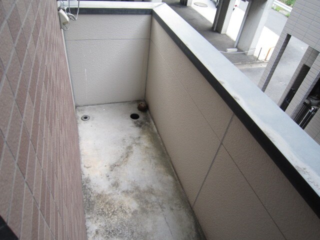 物件内観写真11　(洗濯機置場)