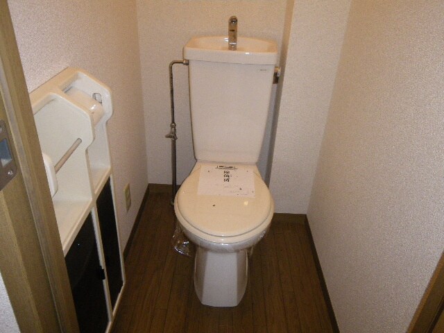 物件内観写真14　(トイレ)