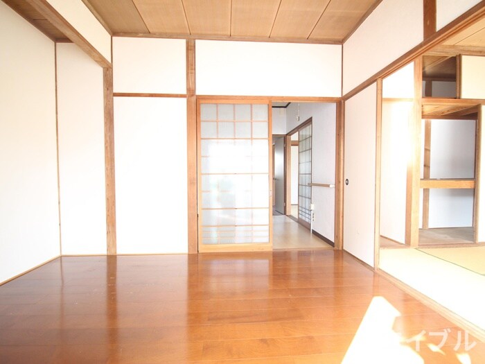 物件内観写真8　(居室)