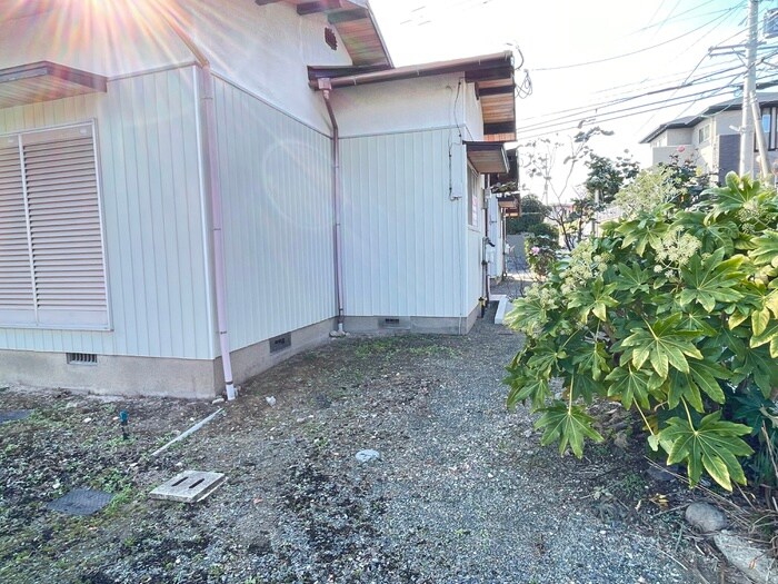 物件外観写真4　(駐車場)