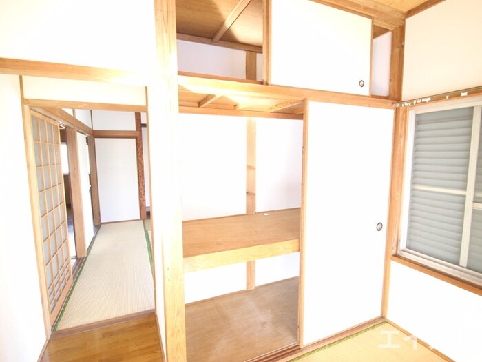 物件内観写真15　(収納)