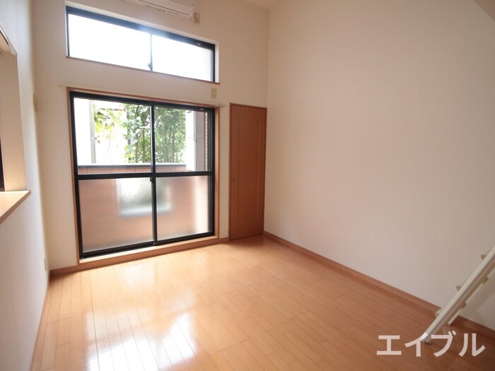 物件内観写真21　(居室)