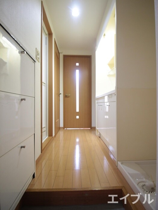 物件内観写真22　(玄関)