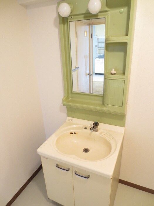 物件内観写真8　(洗面)