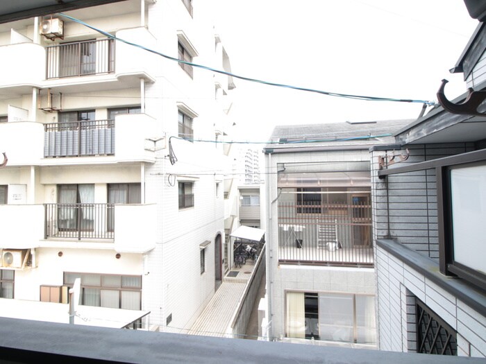 物件内観写真14　(室内からの展望)