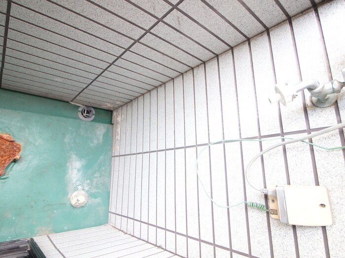 物件内観写真15　(洗濯機置場)