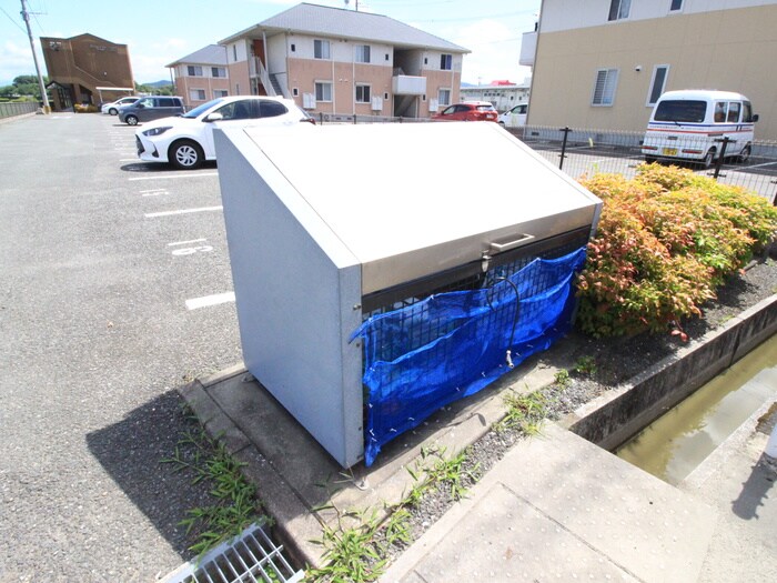 物件外観写真4　(建物設備)