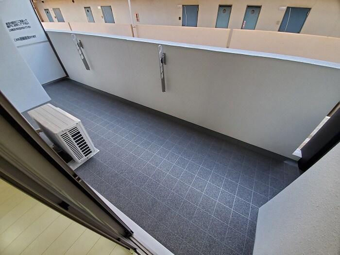 物件内観写真10　(ベランダ・バルコニー)