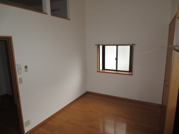 物件内観写真16　(居室)