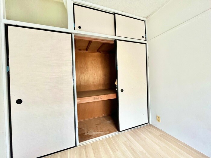 物件内観写真10　(収納)