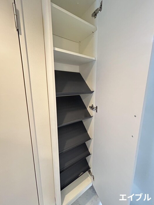 物件内観写真15　(靴箱)