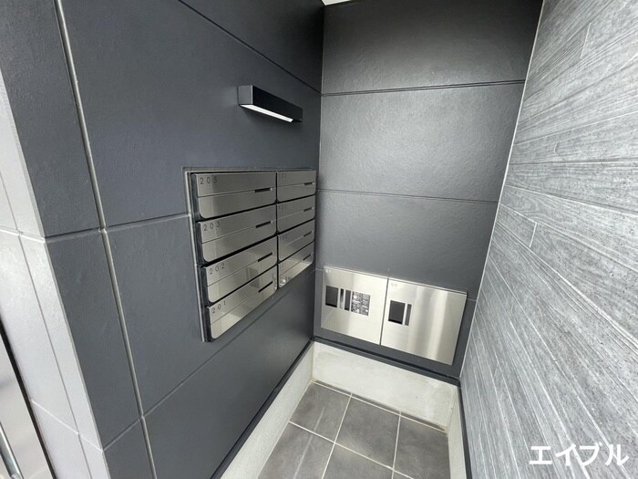 物件外観写真6　(建物設備)