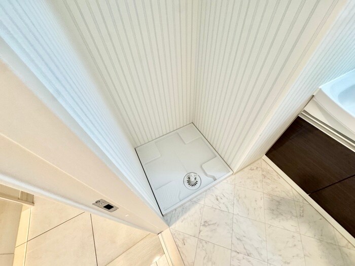 物件内観写真12　(洗濯機置場)