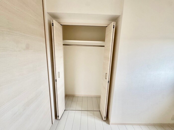 物件内観写真13　(収納)