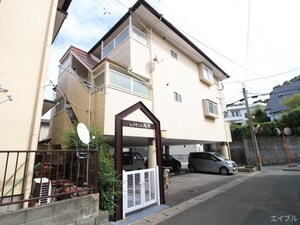 レジデンス高岩外観写真