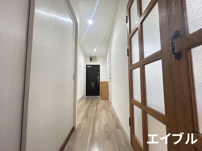 物件内観写真16　(廊下)